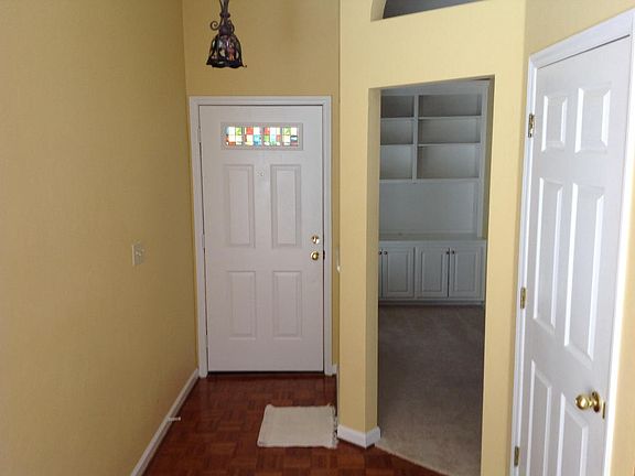 4th image of 4724 Barclay Sq SW