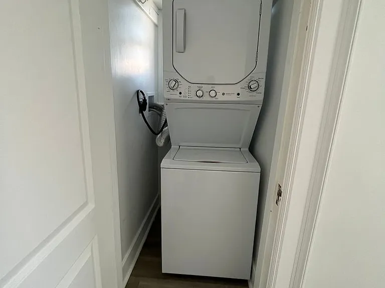 26 Irving Pl — Photo 11