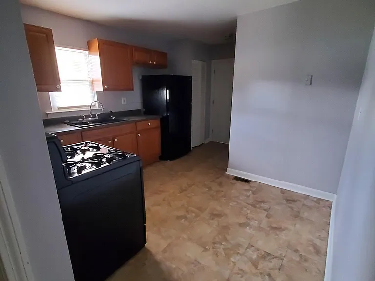1419 Shingo Ave — Photo 10