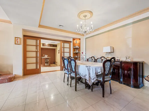 7325 14th Avenue image 8 of 52