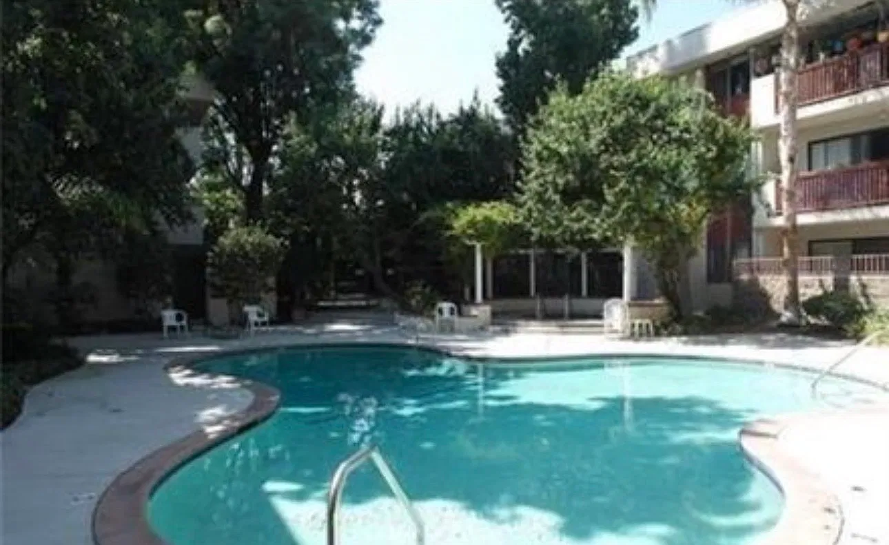 1 bed, 444 sqft, $1,800 — Photo 4