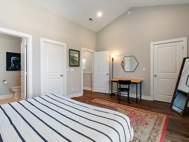 1705 Adams St — Photo 5