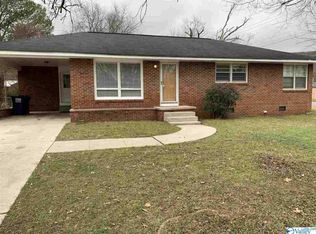 2000 Stanhope Dr NE, Huntsville, AL 35811