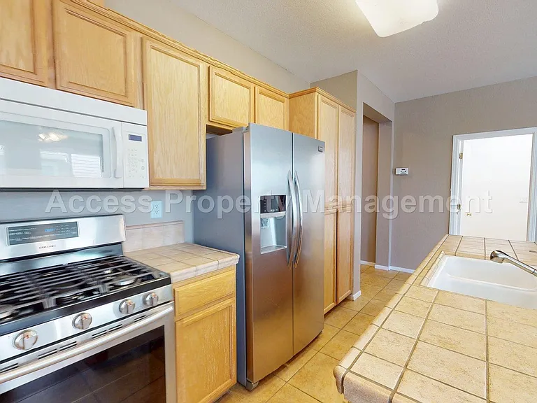 1245 W Springer Dr — Photo 12