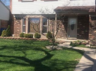 247 N John Daly Rd, Dearborn Heights, MI 48127