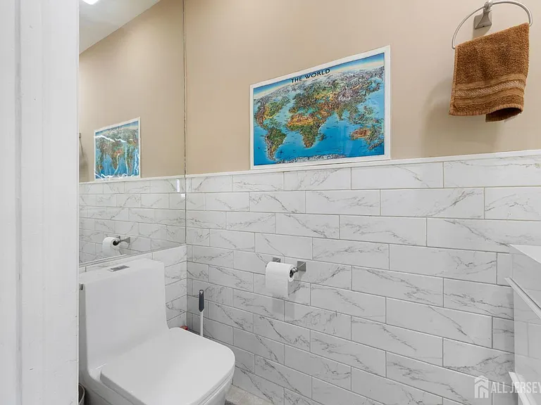 190 Goldmine Ln — Photo 8