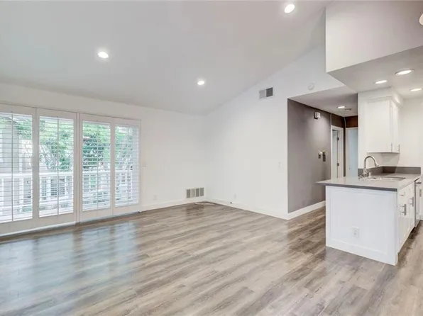 8715 Weybridge Pl Unit P, Inglewood, CA 90305