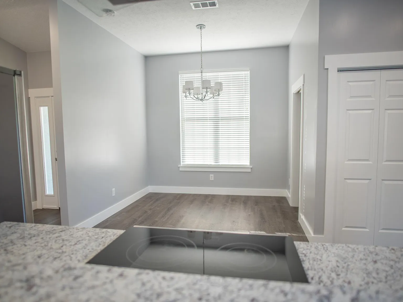 3 bed, 1533 sqft, $2,700 — Photo 3