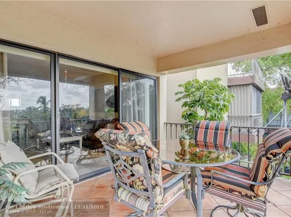 6060 S Falls Circle Dr APT 404, Lauderhill, FL 33319