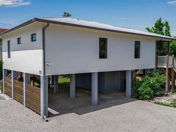 2nd image of 105 Shore Rd