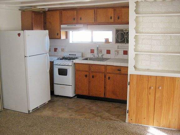 2nd image of 12942 Cactus Dr