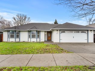 1481 George Tweed Blvd, Grants Pass, OR 97527