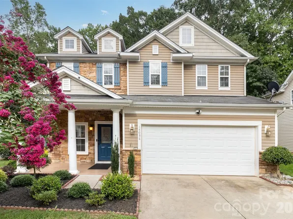 14038 Pinyon Pine Ln, Charlotte, NC 28215