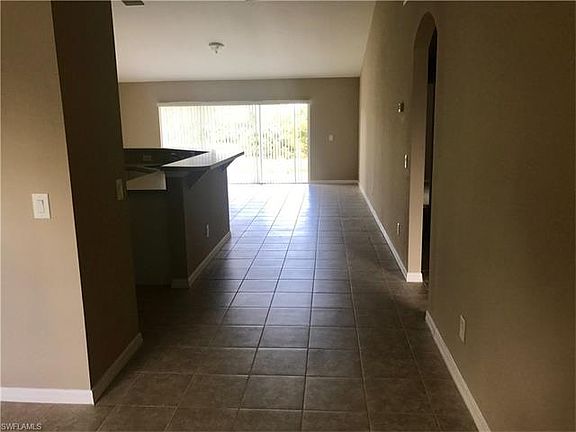 4th image of 3939 Bridge Dr