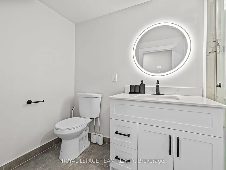 1288 Plante Dr #B — Photo 12