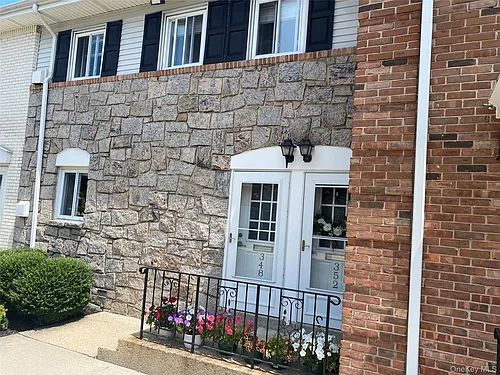348 Dawson Ln Photo 1