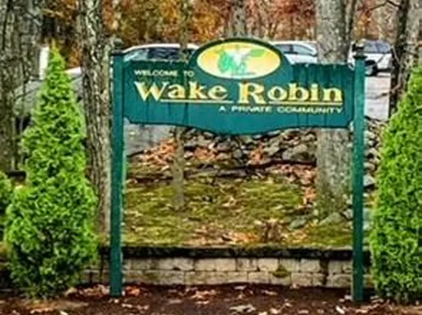 5 Wake Robin Rd Unit 203, Lincoln, RI 02865