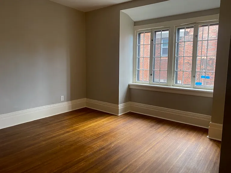 130 Gibbs St #4 — Photo 11