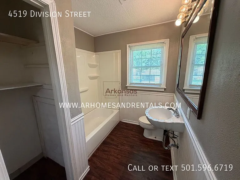 4519 Division St — Photo 6