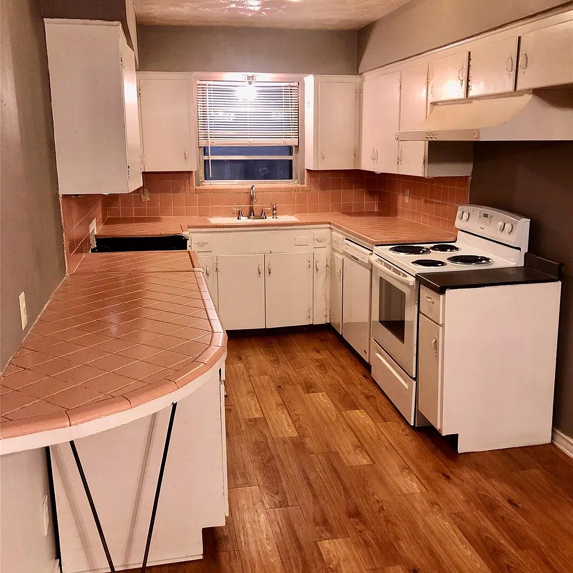 3 bed, 1504 sqft, $1,950 — Photo 4