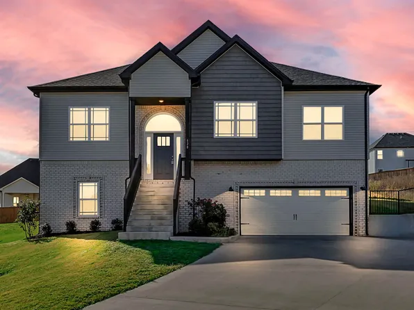 628 Creighton Ct, Clarksville, TN 37043