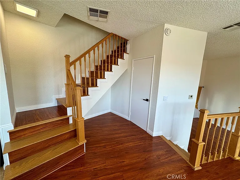 1523 E Windsor Rd #105B — Photo 11