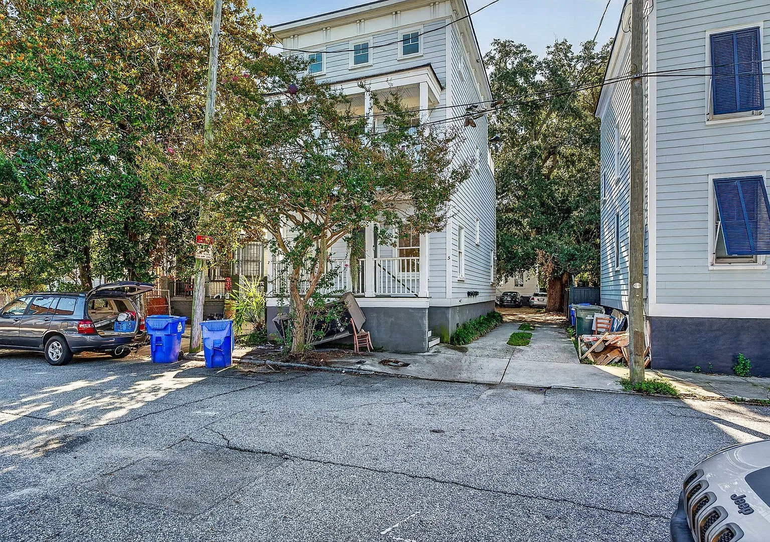 5 E Hampstead Square — Photo 2