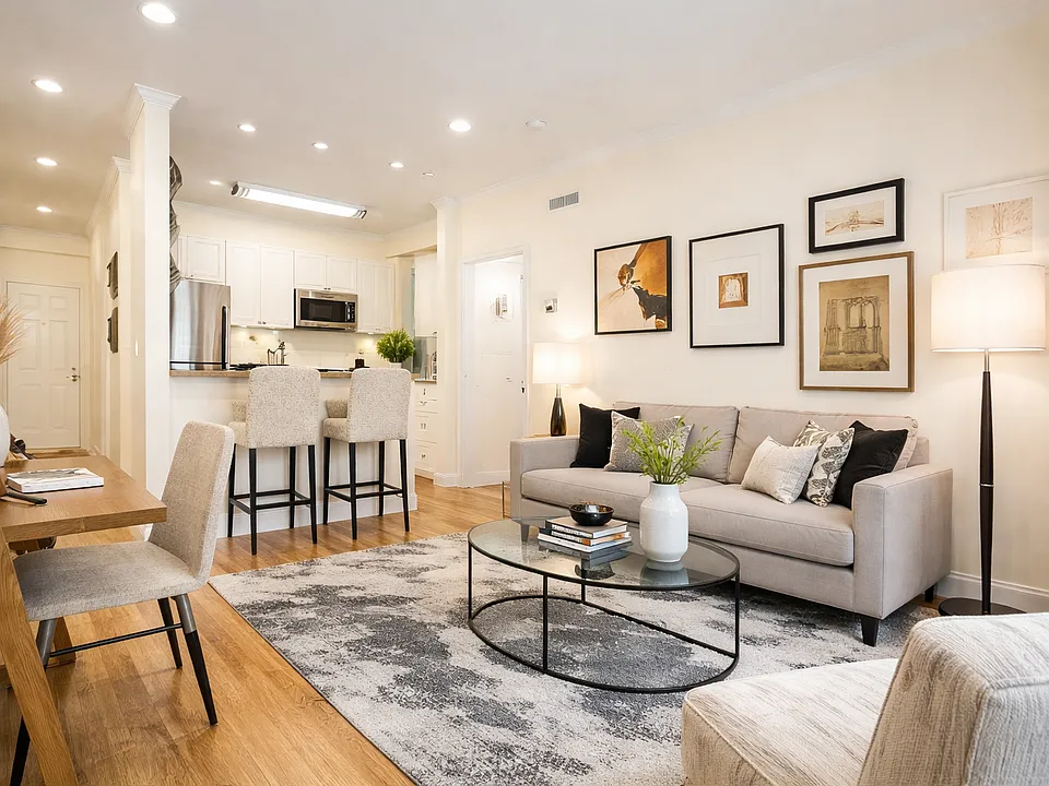 7 Chauncy St #34