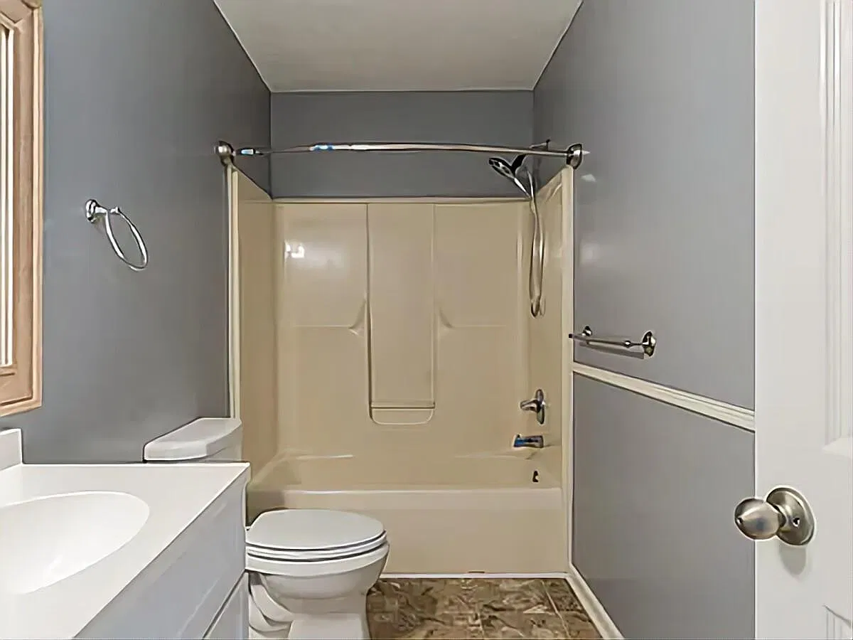 3 bed, 1.5 bath, 950 sqft, $1,400 — Photo 2
