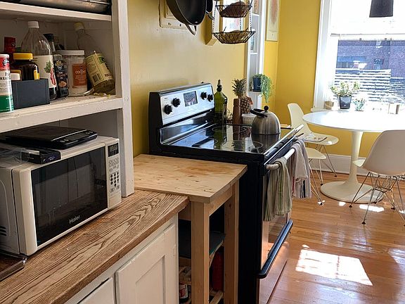 4th image of 321 Boylston Ave E APT 403