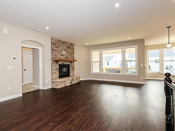5th image of 2240 Amici Dr