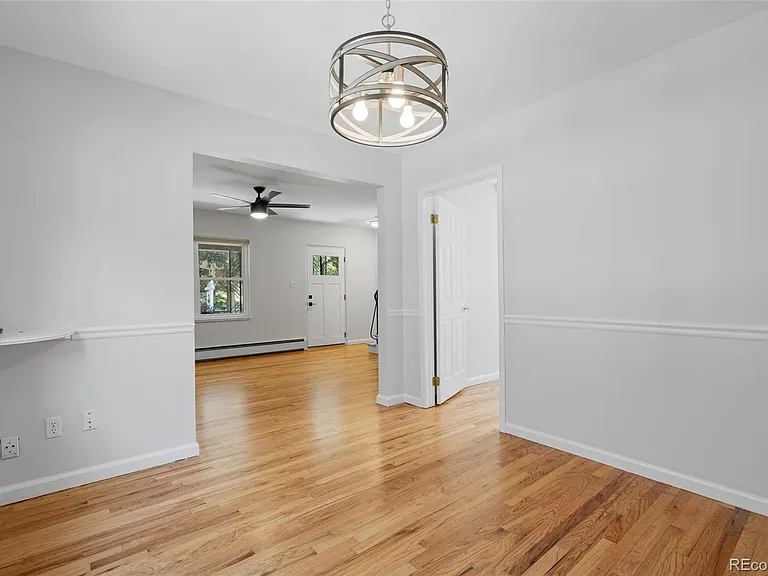 881 S Emerson St — Photo 13