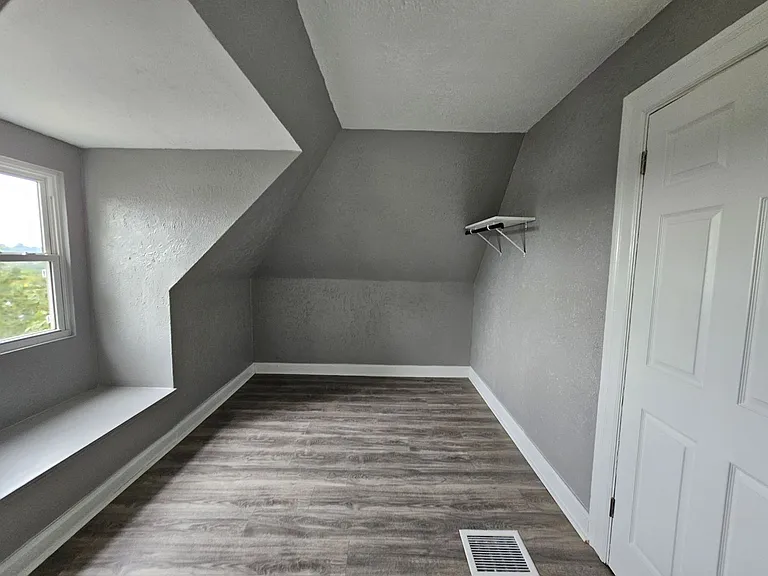 1609 Methyl St #2 — Photo 12