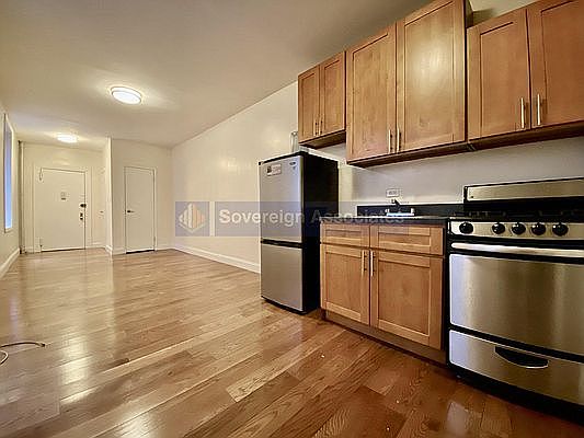 1st image of 2 Pinehurst Ave APT 2B