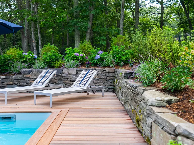 10 Crows Nest Cir — Photo 30