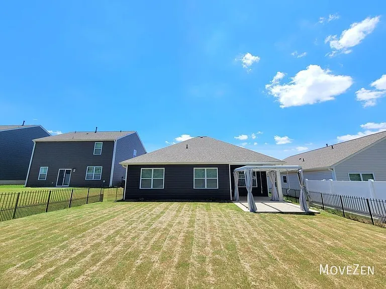 1131 Staghorn Ave — Photo 7