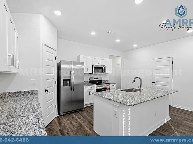 1007 SW 3rd Ave — Photo 20