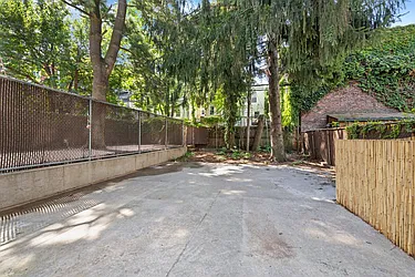 Rented by Nest Seekers International