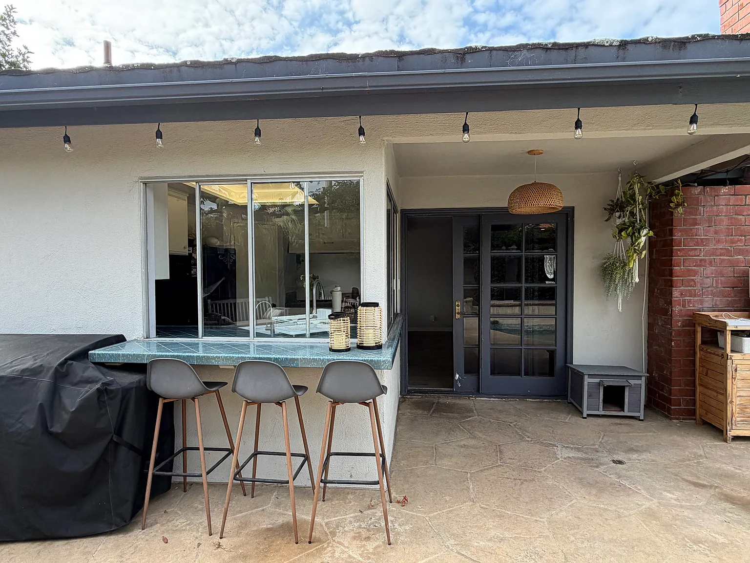 2 bed, 1562 sqft, $2,800 — Photo 2