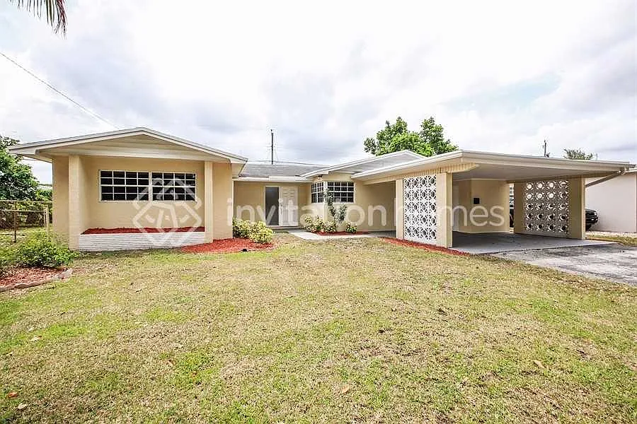 200 SW 65th Way Pembroke Pines, FL 33023 — Photo 1
