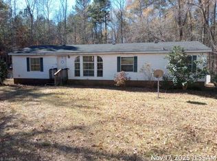 901 George Roberson Ln, Graham, NC 27253