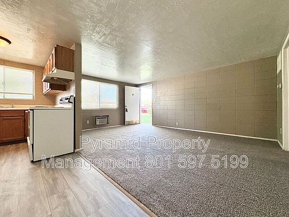 4th image of 805 S Cheyenne St APT 4