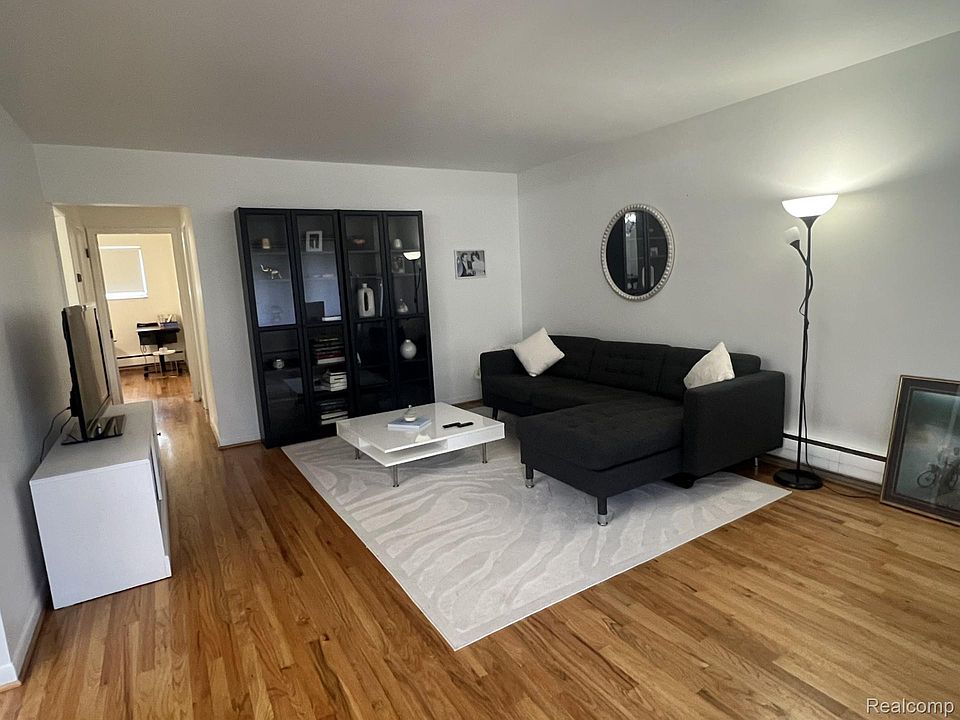 2820 Woodslee Dr Apt 107, photo 3