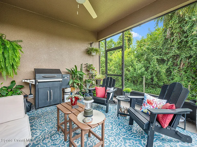 1749 Tullagee Ave — Photo 30