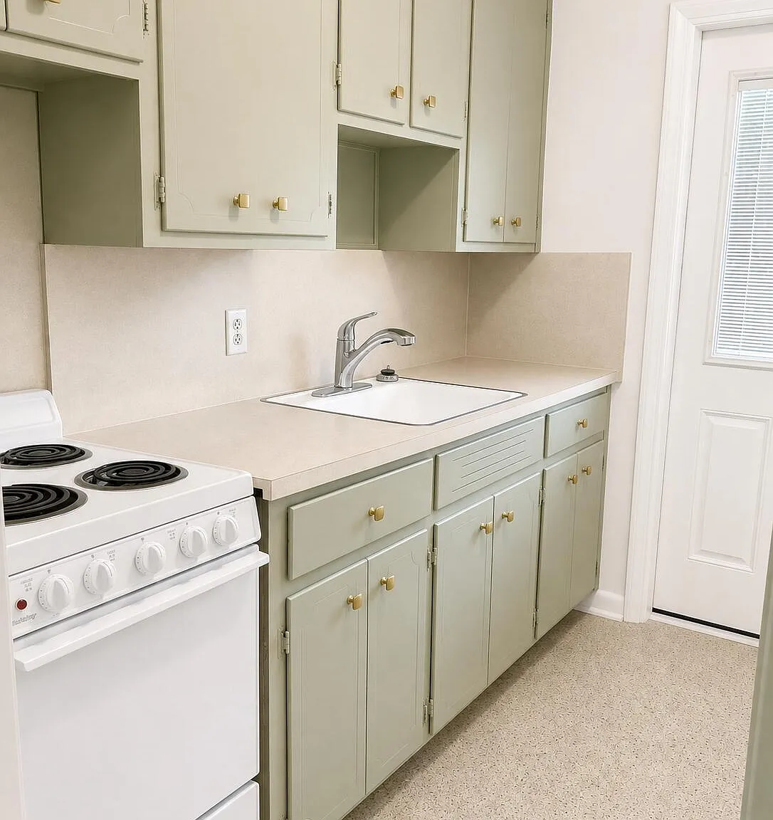 1 bed, 1.0 bath, 756 sqft, $1,050 — Photo 3