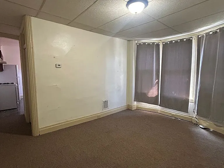 7 Hummel Ave — Photo 4