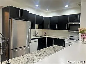 13 Darian Court, Pomona, NY 10970 — Photo 2