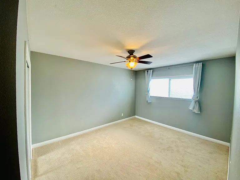 2029 1/2 Oliver Ave — Photo 5