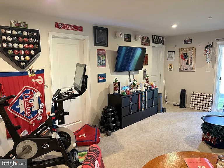 109 Almond Dr — Photo 17