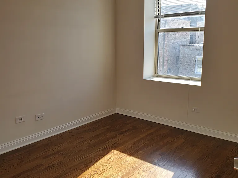 1263 W Carmen Ave #1 — Photo 5